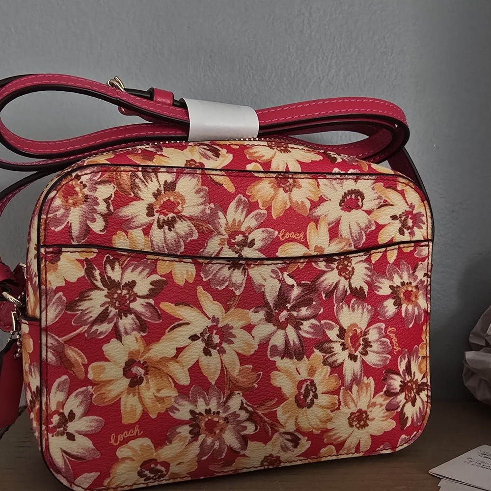 Coach Mini Camera Bag with Vintage Daisy Script Print NEW - Picture 14 of 16